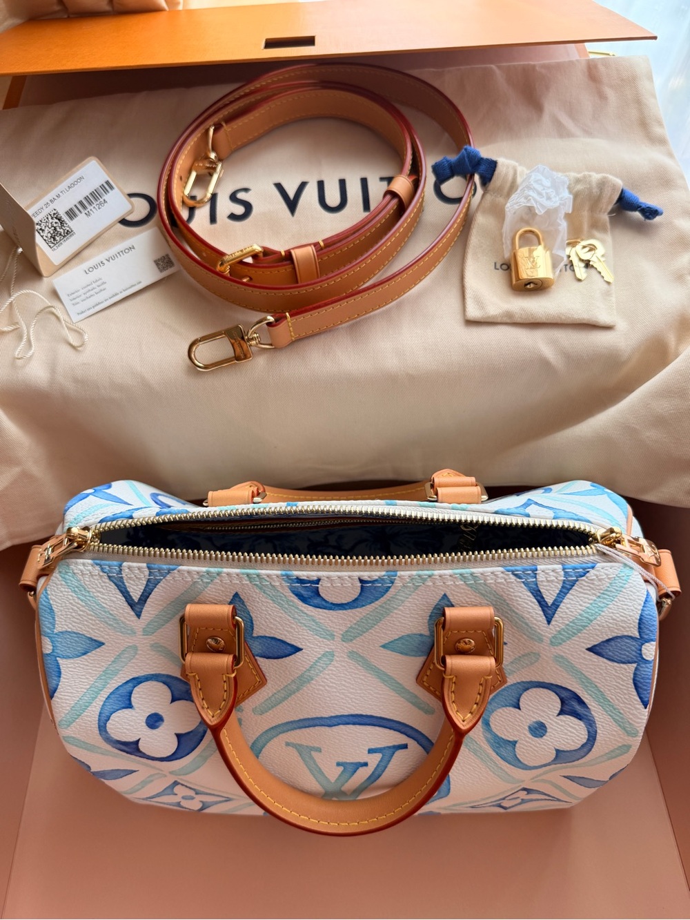 LOUIS VUITTON SPEEDY 25 BY THE POOL BLUE LAGOON BRAND NEW IN BOX W/DUST BAG TAGS - Picture 5 of 11